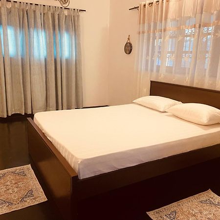 Hotel Mila Boutique Airport Seeduwa Esterno foto