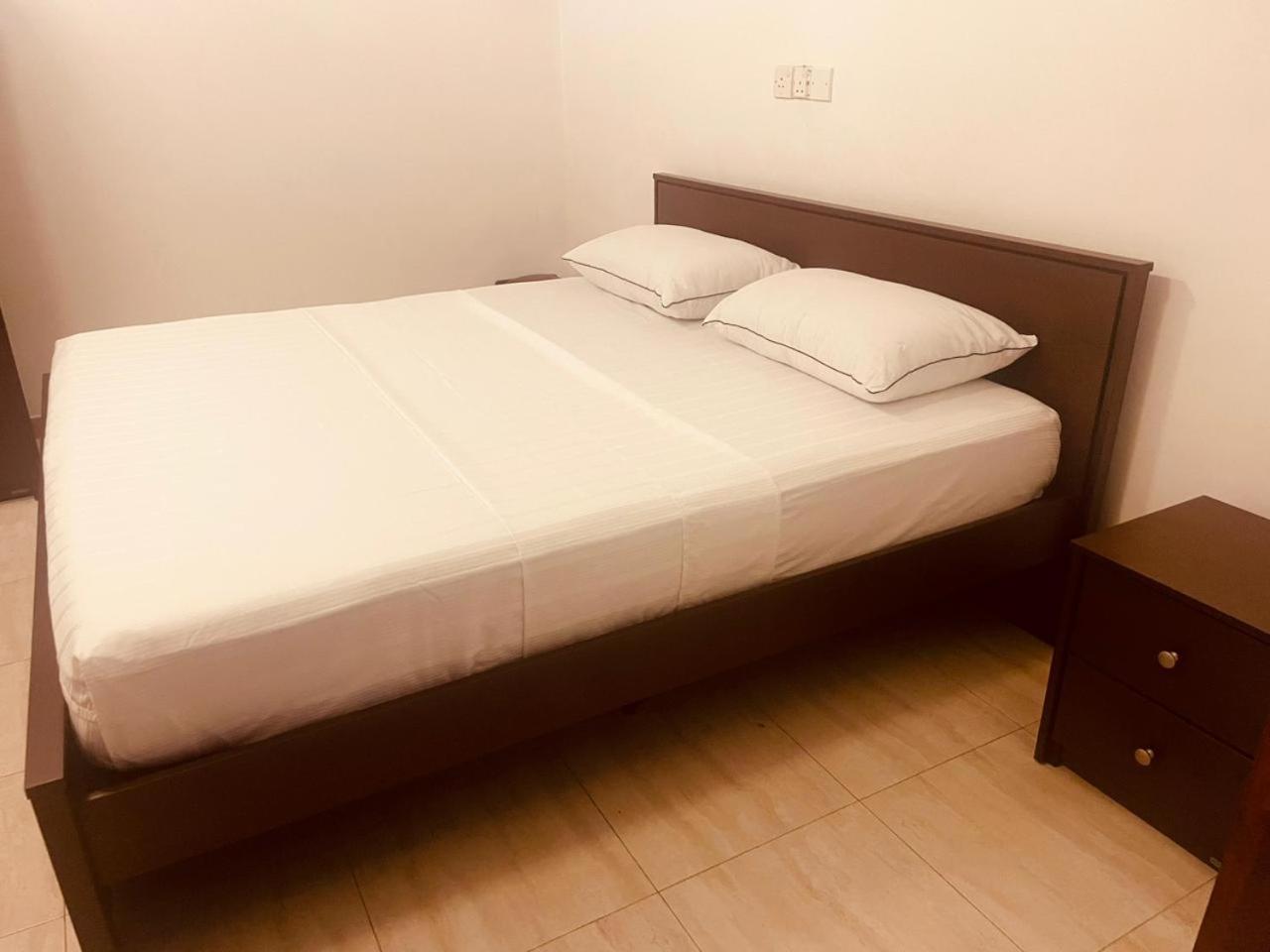 Hotel Mila Boutique Airport Seeduwa Esterno foto